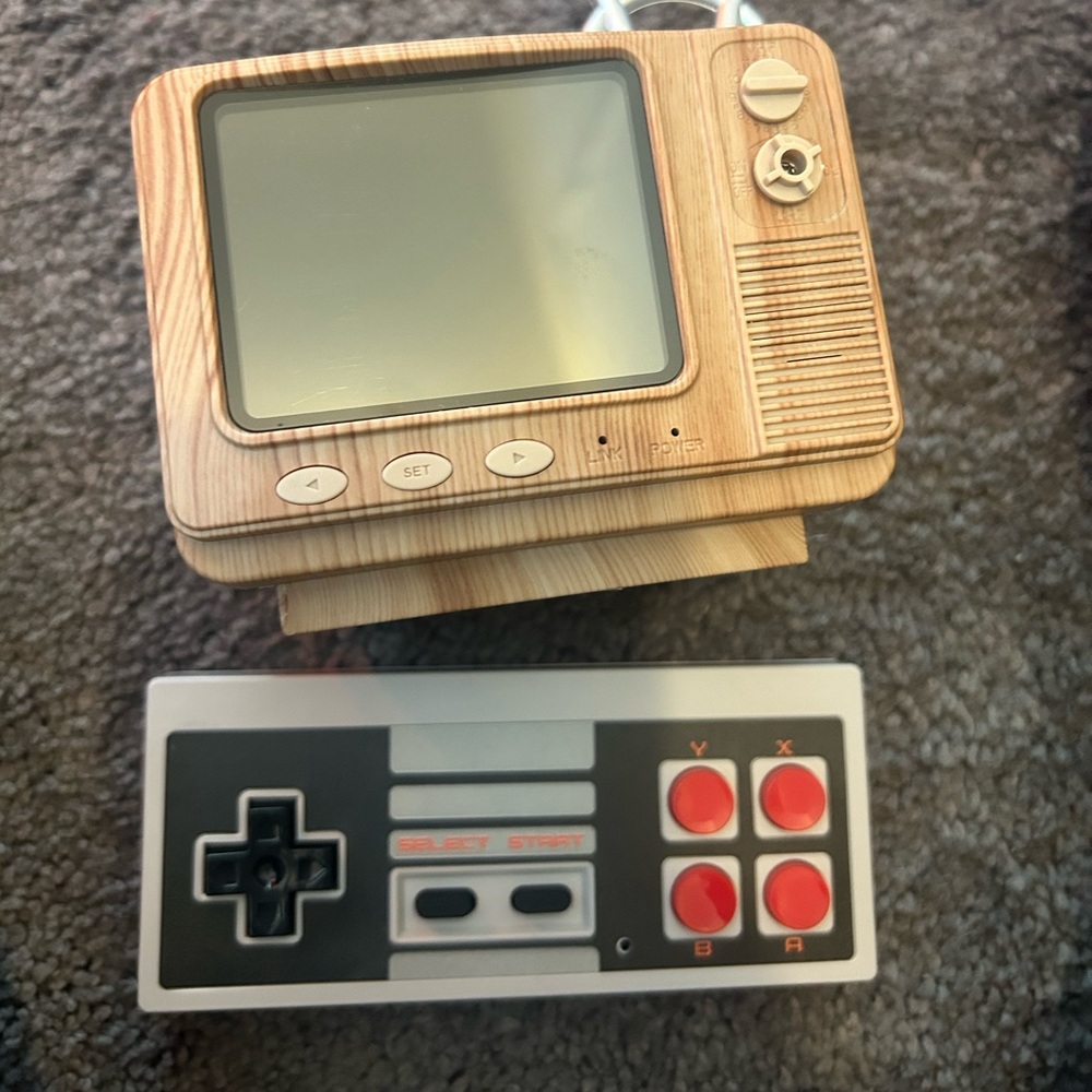 Classic Electronic Game 3.0'' Screen Mini TV Games